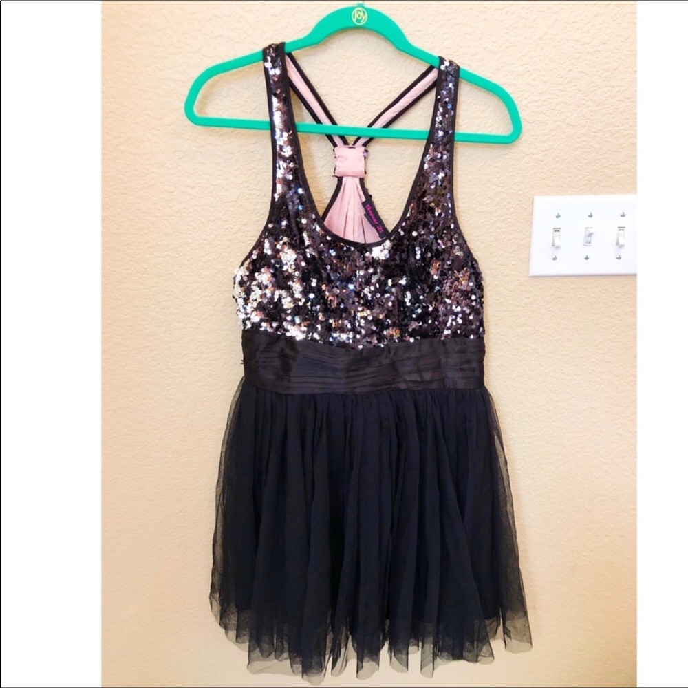 FOREVER 21 PARTY DRESS LARGE